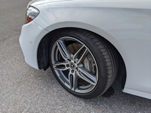 Used 2019 Mercedes-Benz E 300 image 34