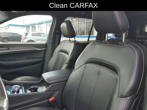 Used 2024 Jeep Grand Cherokee Limited w/ Luxury Tech Group II AWD/4WD image 5