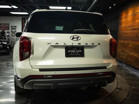 Used 2023 Hyundai Palisade Limited FWD image 6