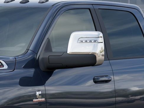 New 2026 RAM 2500 Laramie AWD/4WD image 12