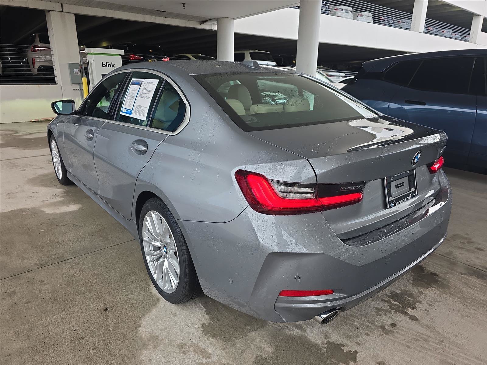 Certified 2024 BMW 330i Sedan w/ Premium Package RWD image 5
