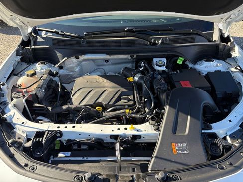 Used 2025 Buick Envista Sport Touring image 30