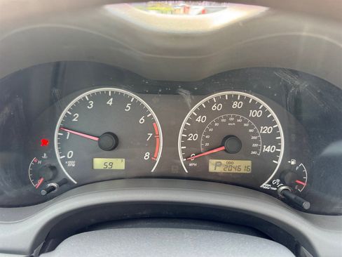 Used 2010 Toyota Corolla LE image 7