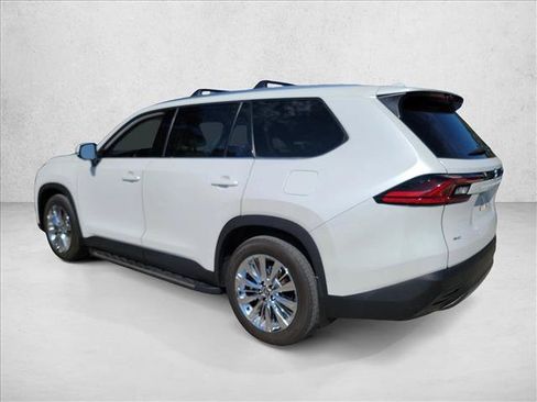 Used 2025 Toyota Grand Highlander AWD image 7