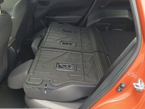 Used 2025 Subaru Crosstrek 2.0i Premium image 36