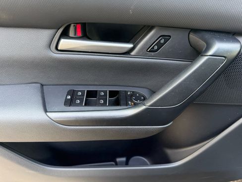 Used 2025 MAZDA CX-50 AWD 2.5 S w/ Premium Package image 12