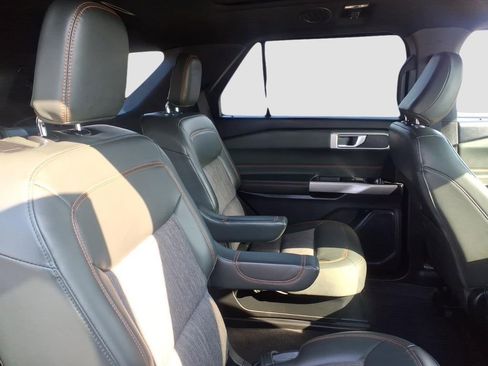 Used 2022 Ford Explorer Timberline image 13