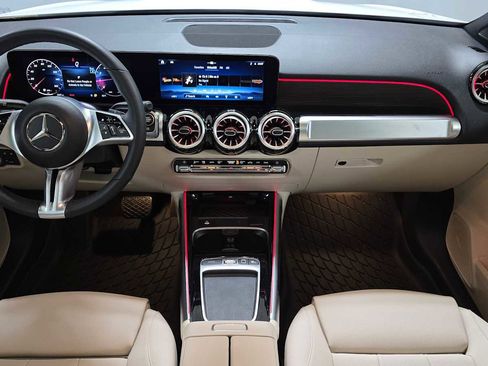 Certified 2026 Mercedes-Benz GLB 250 4MATIC image 19