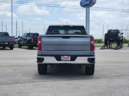 Used 2022 Chevrolet Silverado 1500 LT w/ Bed Protection Package RWD image 6
