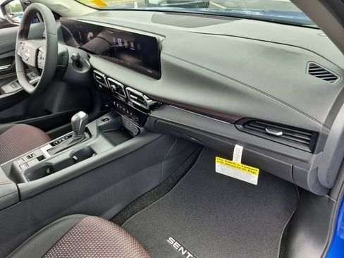 New 2026 Nissan Sentra SR w/ Floor Mat Package FWD image 35
