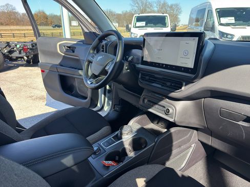 Used 2025 Ford Bronco Sport Big Bend w/ Convenience Package image 12