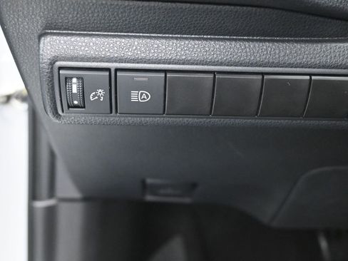 Used 2024 Toyota Corolla LE FWD image 21