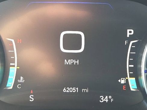 Used 2023 Chrysler Pacifica Touring-L image 46