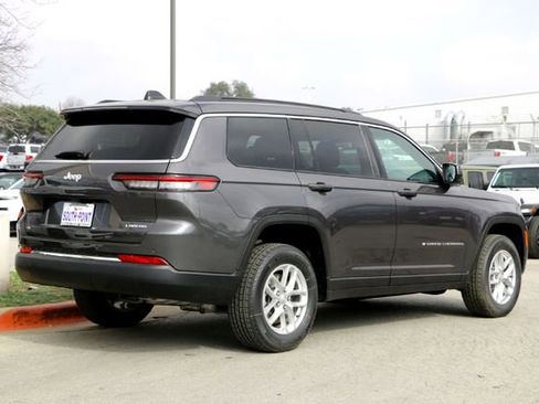 New 2025 Jeep Grand Cherokee L Laredo image 5