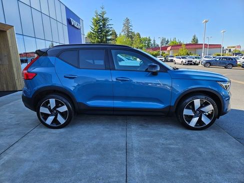 Used 2023 Volvo XC40 Recharge Ultimate w/ Protection Package Premier AWD/4WD image 4