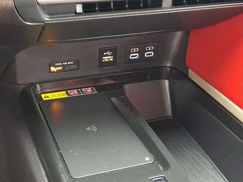Used 2025 Toyota Camry LE FWD image 23