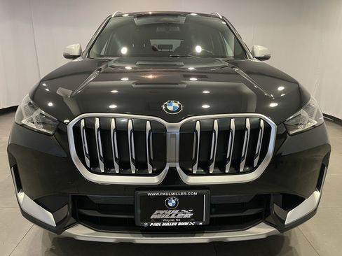 Certified 2023 BMW X1 xDrive28i w/ Convenience Package AWD/4WD image 2