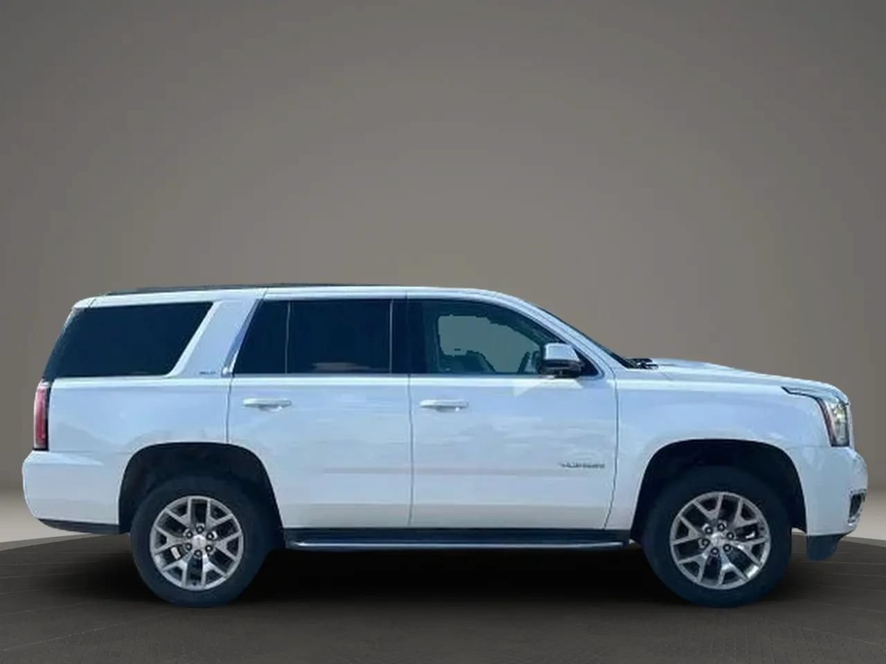 Used 2020 GMC Yukon SLT w/ Value Plus Edition AWD/4WD image 10