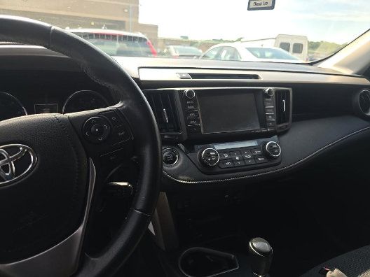 Used 2016 Toyota RAV4 XLE w/ Convenience Package FWD image 7