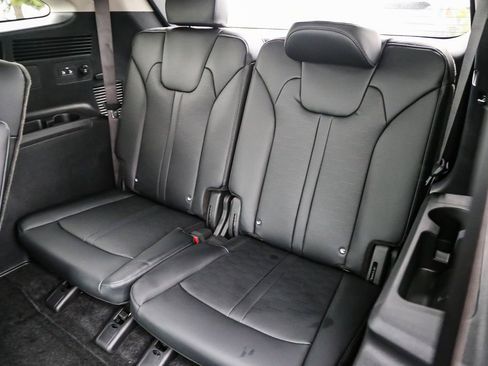 Certified 2026 Kia Sorento EX w/ EX Premium Package AWD/4WD image 31