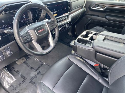 Used 2024 GMC Sierra 1500 SLT image 14