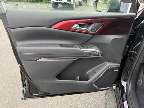 New 2026 Chevrolet Traverse RS w/ LPO, Floor Liner Package AWD/4WD image 19