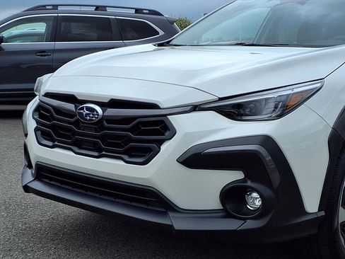 Used 2025 Subaru Crosstrek 2.5i Limited w/ Crosstrek Mirror Package image 19