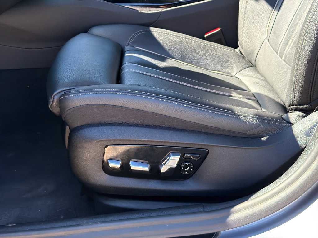 Used 2021 BMW M550i xDrive w/ Premium Package AWD/4WD image 16