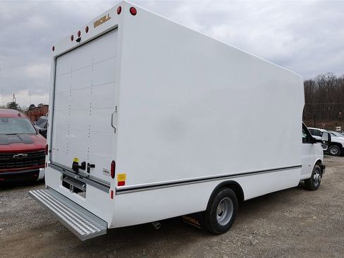 New 2026 Chevrolet Express 3500 w/ Power Convenience Package RWD image 16