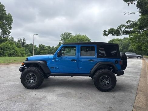Used 2021 Jeep Wrangler Unlimited Sport AWD/4WD image 4