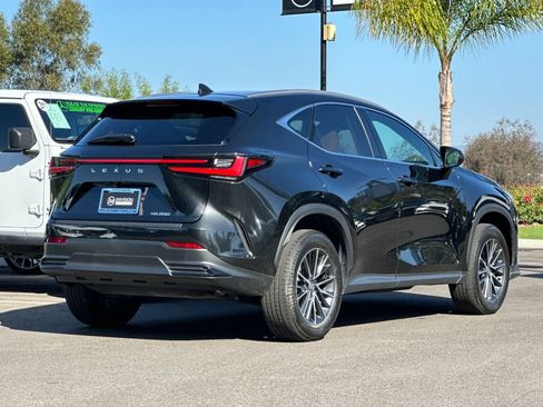 Used 2024 Lexus NX 250 FWD image 3