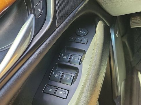 Used 2020 Cadillac Escalade Luxury w/ LPO, Radiant Package AWD/4WD image 13