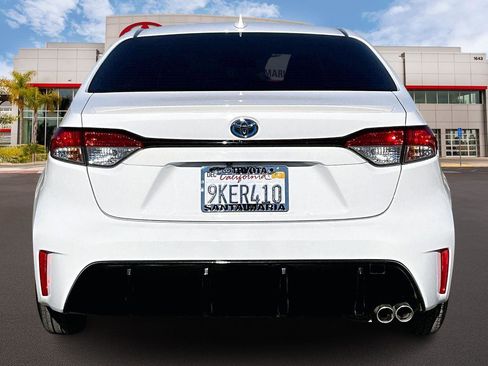 Certified 2024 Toyota Corolla SE image 4