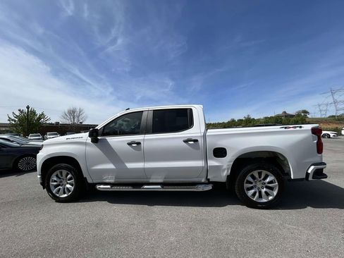 Used 2020 Chevrolet Silverado 1500 Custom w/ Custom Value Package AWD/4WD image 6