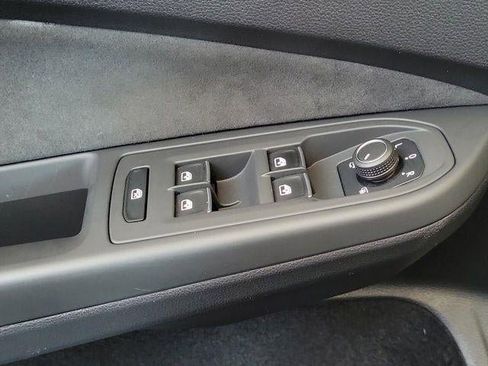 Used 2024 Volkswagen GTI S image 31