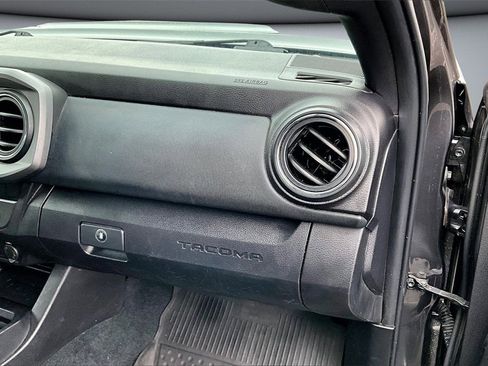 Used 2023 Toyota Tacoma TRD Sport image 24