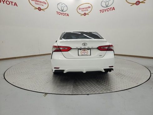 Used 2019 Toyota Camry SE image 7