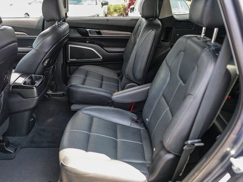 Used 2021 Kia Telluride EX w/ EX Premium Package FWD image 9