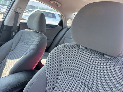 Used 2011 Hyundai Sonata GLS w/ Popular Equipment Pkg 2 FWD image 25