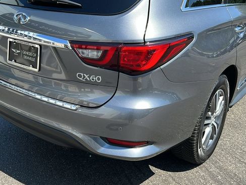Used 2020 INFINITI QX60 Luxe w/ Essential Package image 16