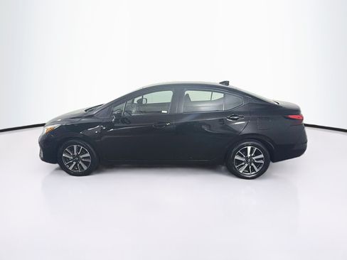 Used 2024 Nissan Versa SV FWD image 4