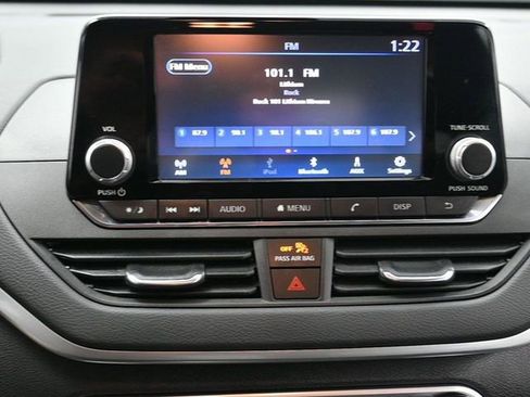 Used 2021 Nissan Altima 2.5 S image 11