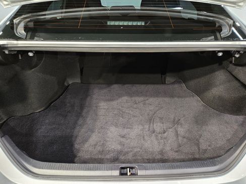 Used 2021 Toyota Camry LE image 18