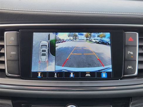 Used 2024 Buick Enclave Premium image 15