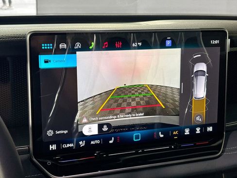 New 2026 Volkswagen Tiguan SE AWD/4WD image 16