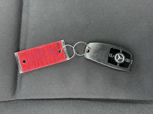 Used 2021 Mercedes-Benz Sprinter 2500 w/ Driver Convenience Package image 40