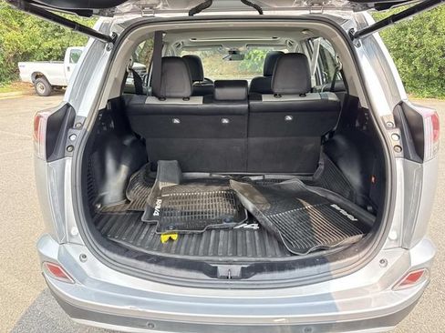Used 2016 Toyota RAV4 Limited AWD/4WD image 12