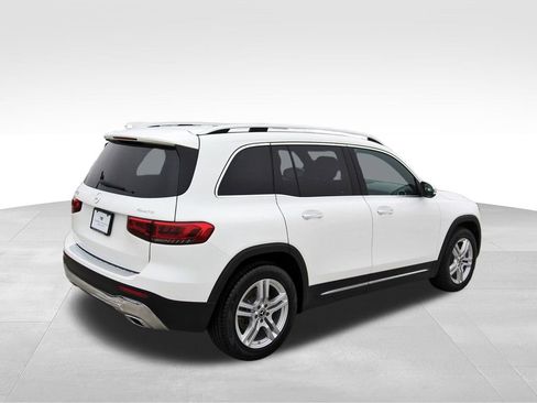 Used 2023 Mercedes-Benz GLB 250 4MATIC image 4