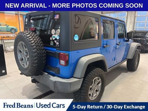 Used 2015 Jeep Wrangler Unlimited Rubicon w/ Connectivity Group image 4