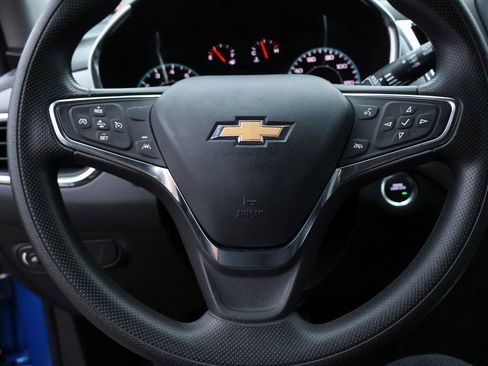 Used 2024 Chevrolet Equinox LS image 38